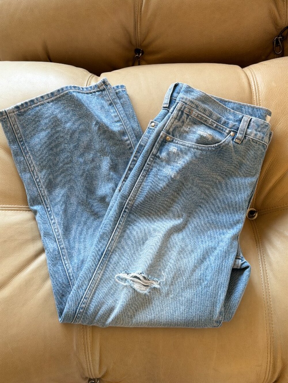 Madewell | Straight Leg Ripped Jeans